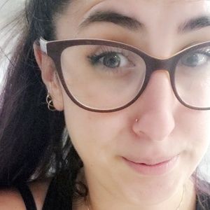 Meet your Posher, Savanah